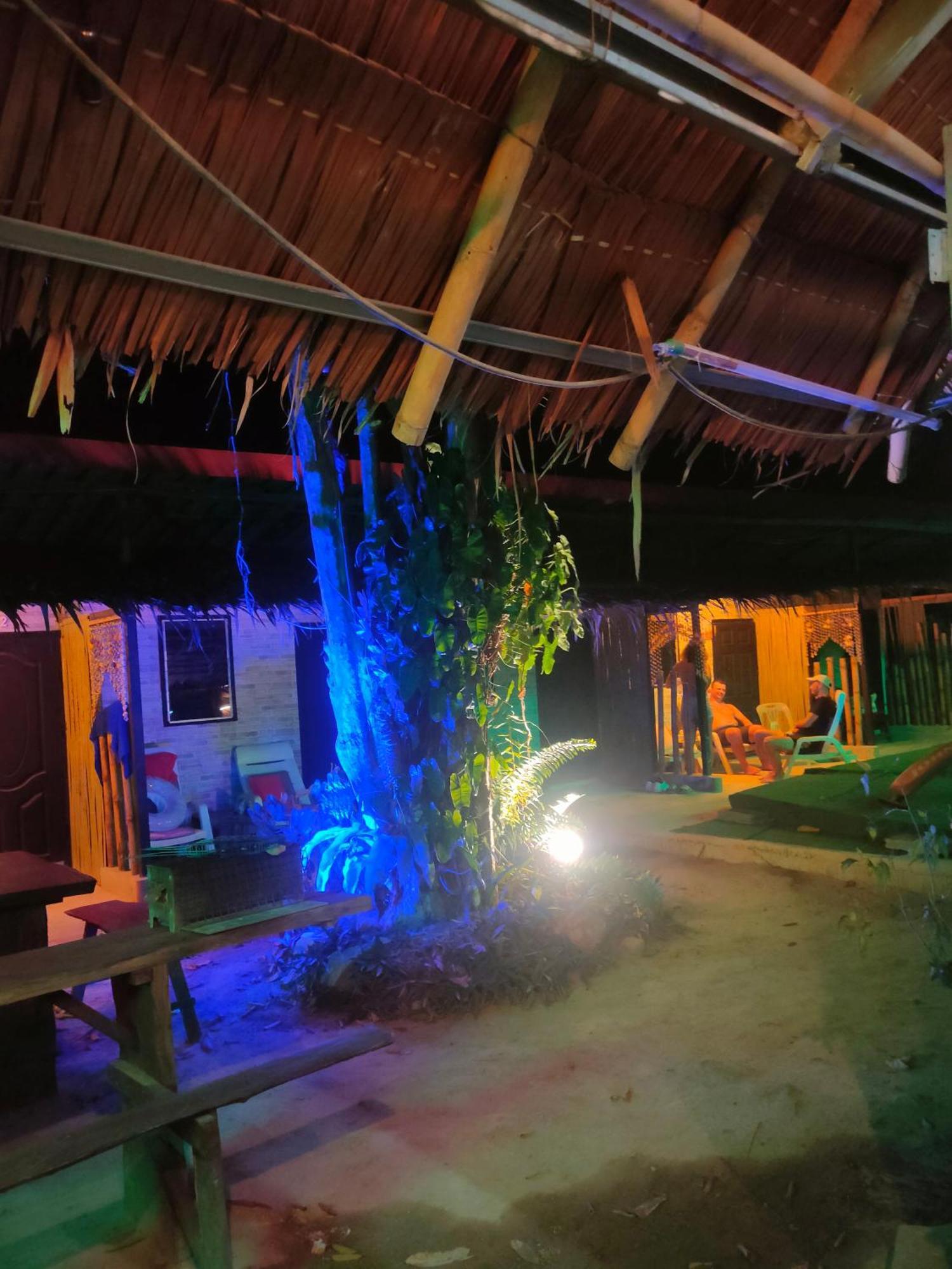 Row House Long Beach Krabi town Exteriör bild