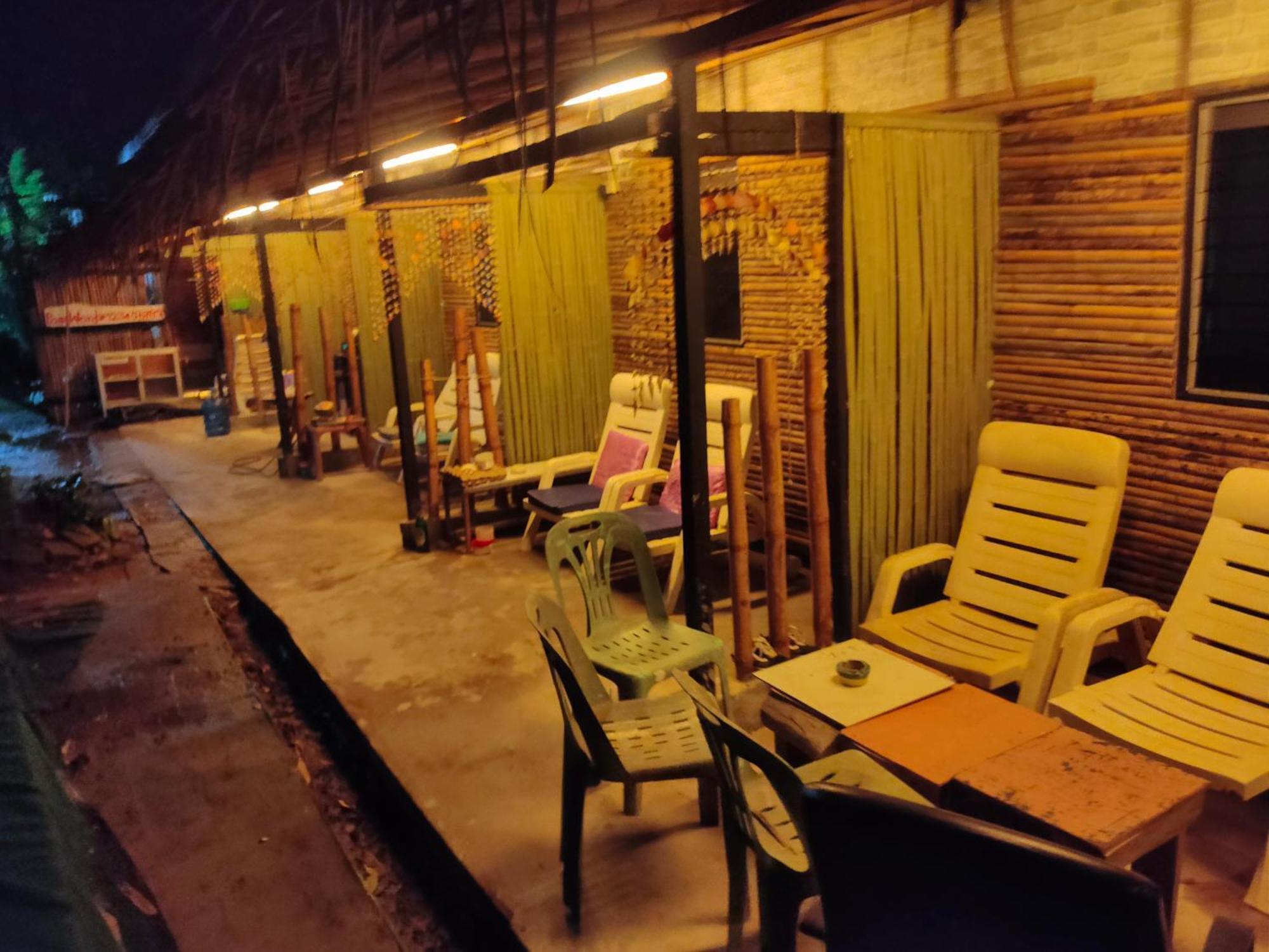 Row House Long Beach Krabi town Exteriör bild
